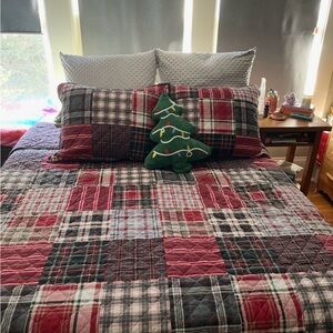 Holiday-Themed Patchwork Quilt